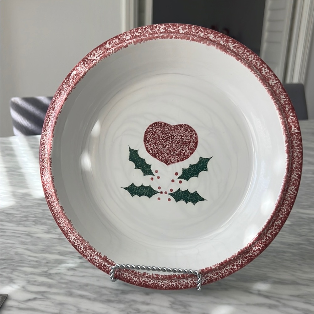 Festive Red and Green Holiday Pie Plate Spongeware